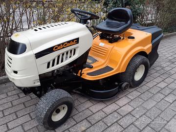 cub cadet trattorino tagliaerba 