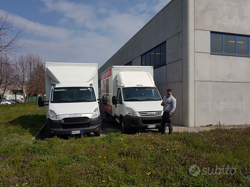 Trasporti.,Traslochi,Sgomberi e Montoggio Mobili