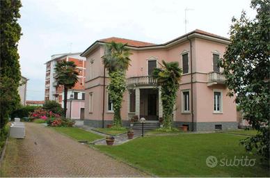 Villa a Gallarate (VA)