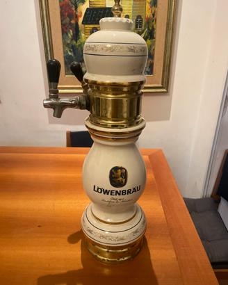 Colonna Spillatrice Birra LÖWENBRAÜ in ceramica