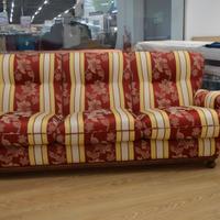 divano a righe nuovo a tre posti