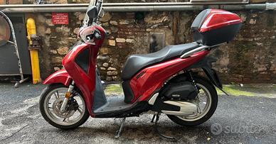 Scooter sh honda 150