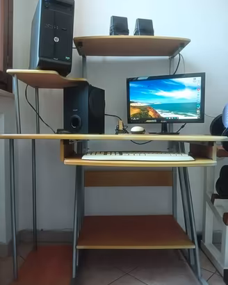 PC Computer fisso completo + Scrivania