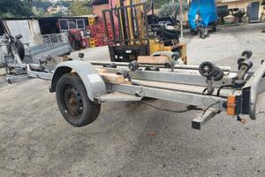 Carrello barche e gommoni