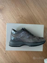 Hogan Interactive donna