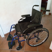 Carrozzina a rotelle pieghevole BLANDINO