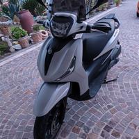 Beverly 300s