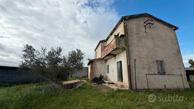 Casale di campagna con oltre 1000mq di terreno