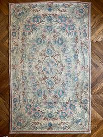 Tappeto ricamato colori pastello 88x120