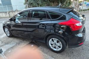 FORD FOCUS ECOBOOST