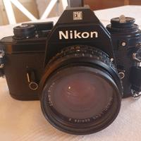 Nikon EM reflex + obiettivo 50mm Nikon