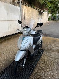 BEVERLY 300