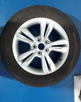 cerchio con ruota modello hyundai ix35