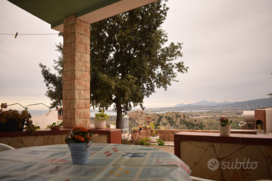 Appartamento con vista mare e montagna