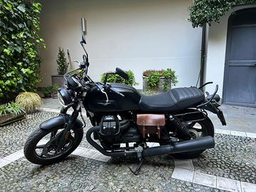 Moto guzzi V7 IV stone