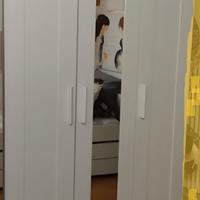 Armadio a tre ante con specchio