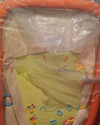 Box per fare giocare il neonato con inserti