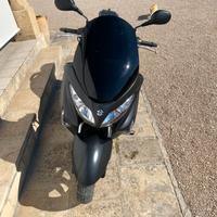 Suzuki Burgman Uh 200