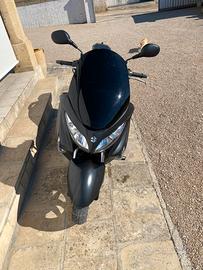 Suzuki Burgman Uh 200