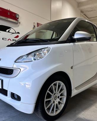 Smart ForTwo 1000 52 kW coupé passion - UNICO PROP
