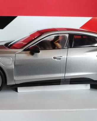 AUDI RS E-TRON GT BBURAGO 1:18 