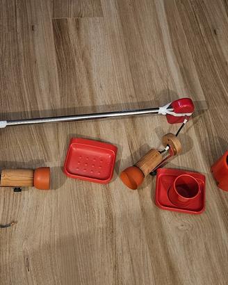 Set accessori bagno colore rosso