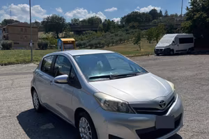 Toyota yaris 5 USATA , 60.000 KM