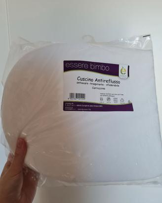 Cuscino antireflusso per neonato