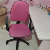 Scrivania più sedia