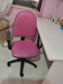 Scrivania più sedia