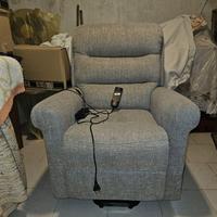 Poltrona relax elettrica reclinabile