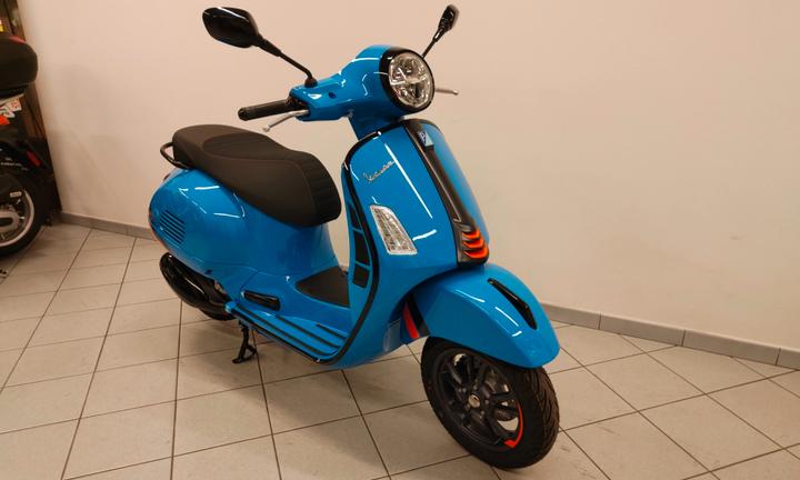 Vespa GTS 125 Super Sport E5+ 2025 IN PRONTA CONSE
