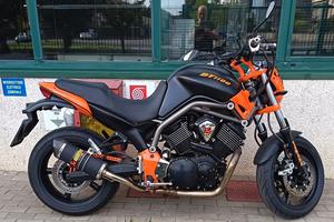 Yamaha Buldogg 1100 customizzata