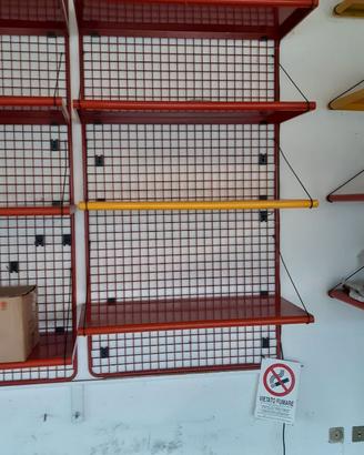 Scaffali parete attrezzata griglia espositore