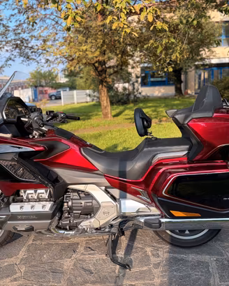 Honda GL 1800 Gold Wing DCT TOUR AIRBAG