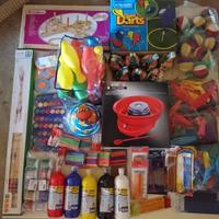 Giochi giganti, palloncini, scuola