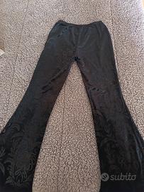 Pantaloni a zampa in velluto