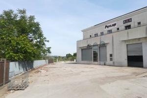Immobile di 1000 m² a Terni