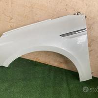 Parafango anteriore sinistro renault megane 2018