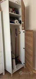 Mobile alto porta scope