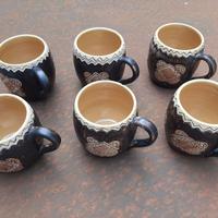 Boccali in ceramica.