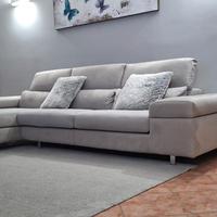 Divano 330 cm con penisola  Poltronesofà seminuovo