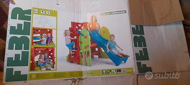 castello con scivolo