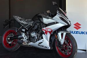 Suzuki GSX-8R- PROMO