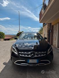 Mercedes - Benz GLA 200d
