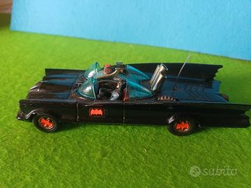 Corgi Toys 267 Batmobile con Batman & Robin 1966