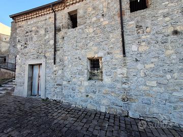 Casa in pietra a Mafalda - Prezzo trattabile
