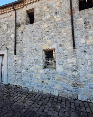Casa in pietra a Mafalda - Prezzo trattabile