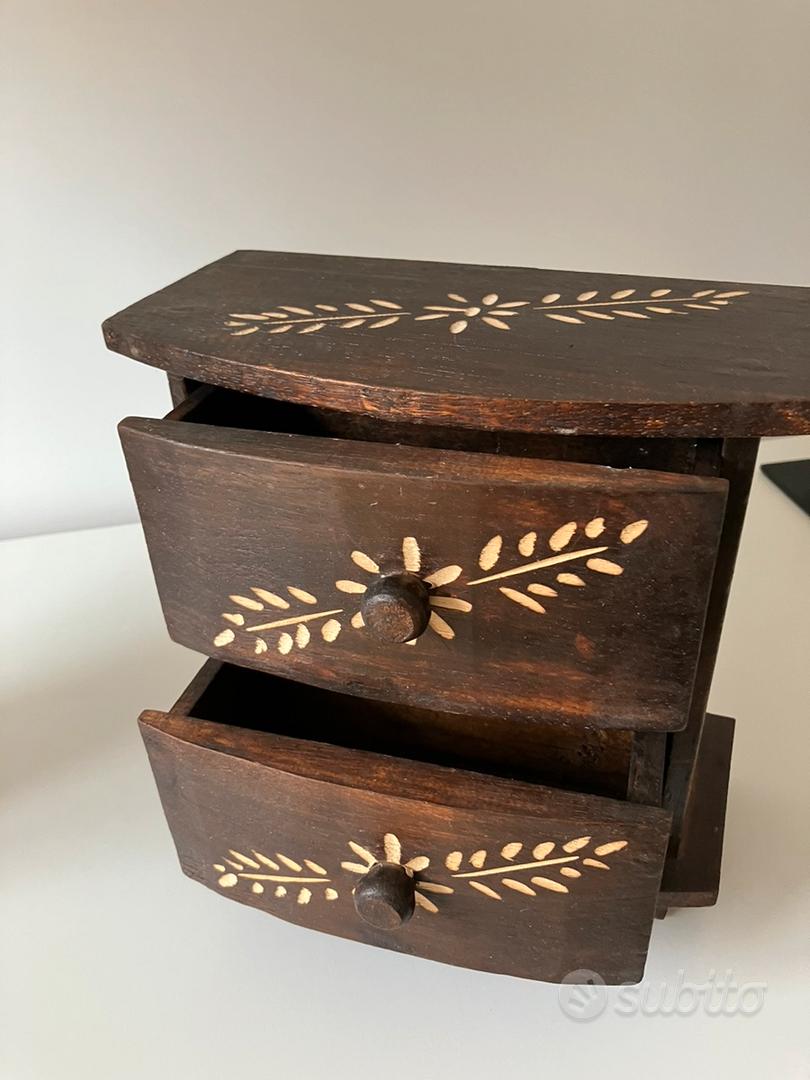 Piccola cassettiera portaoggetti in legno - Arredamento e Casalinghi In  vendita a Roma
