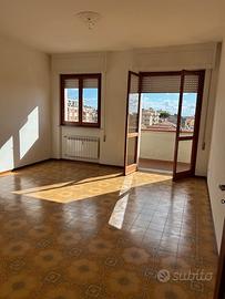 MARINA DI CARRARA (MS) vendita APPART-TO + GARAGE